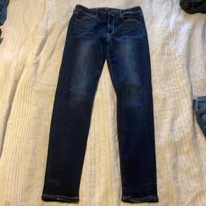 American Eagle Hi-Rise Jegging. “Super Stretch” Size 8. Like New condition.